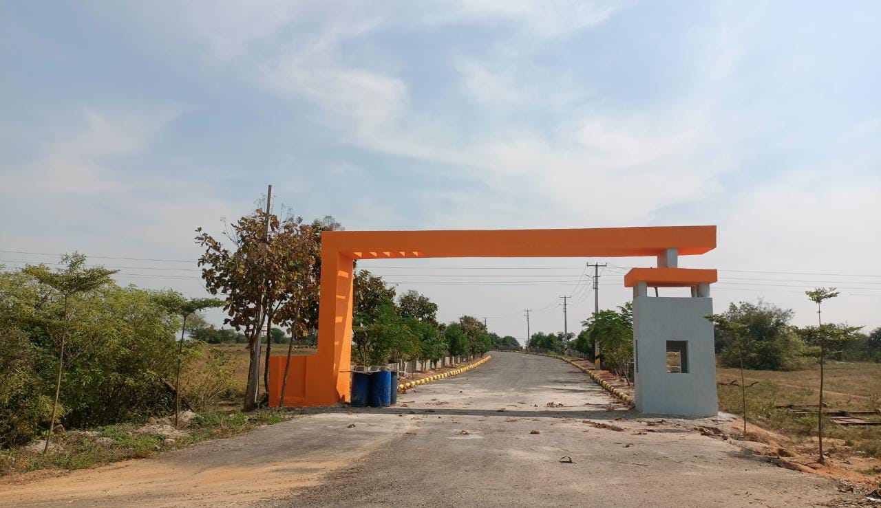 GATEC PLOTS FOR SALE AT SAGAR HIGHWAY YACHRAM,NANDIWANAPARTHY