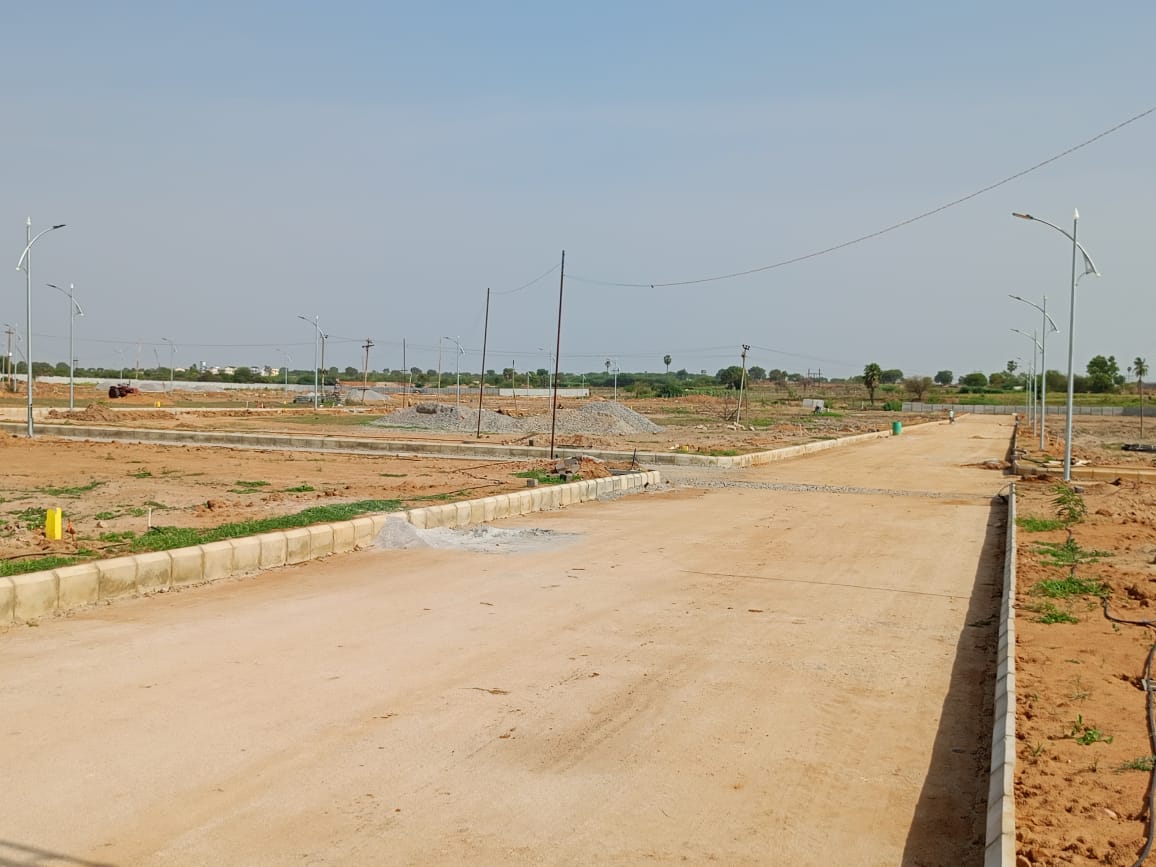 Maheshwaram Town HMDA plots for sale bank loan available