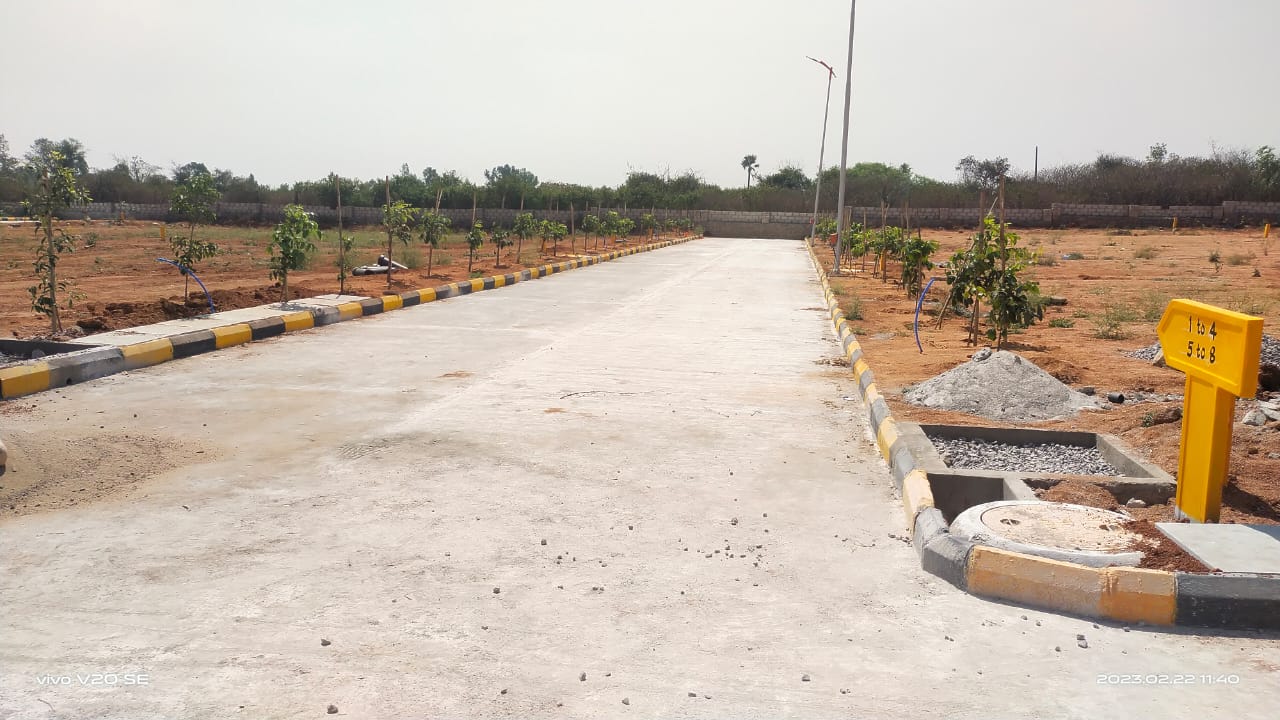 HMDA PLOTS FOR SALE IN CBC COSMOPOLIS AT MEERKHANPET. (AMAZON DATA CENTER, PHARMACITY)